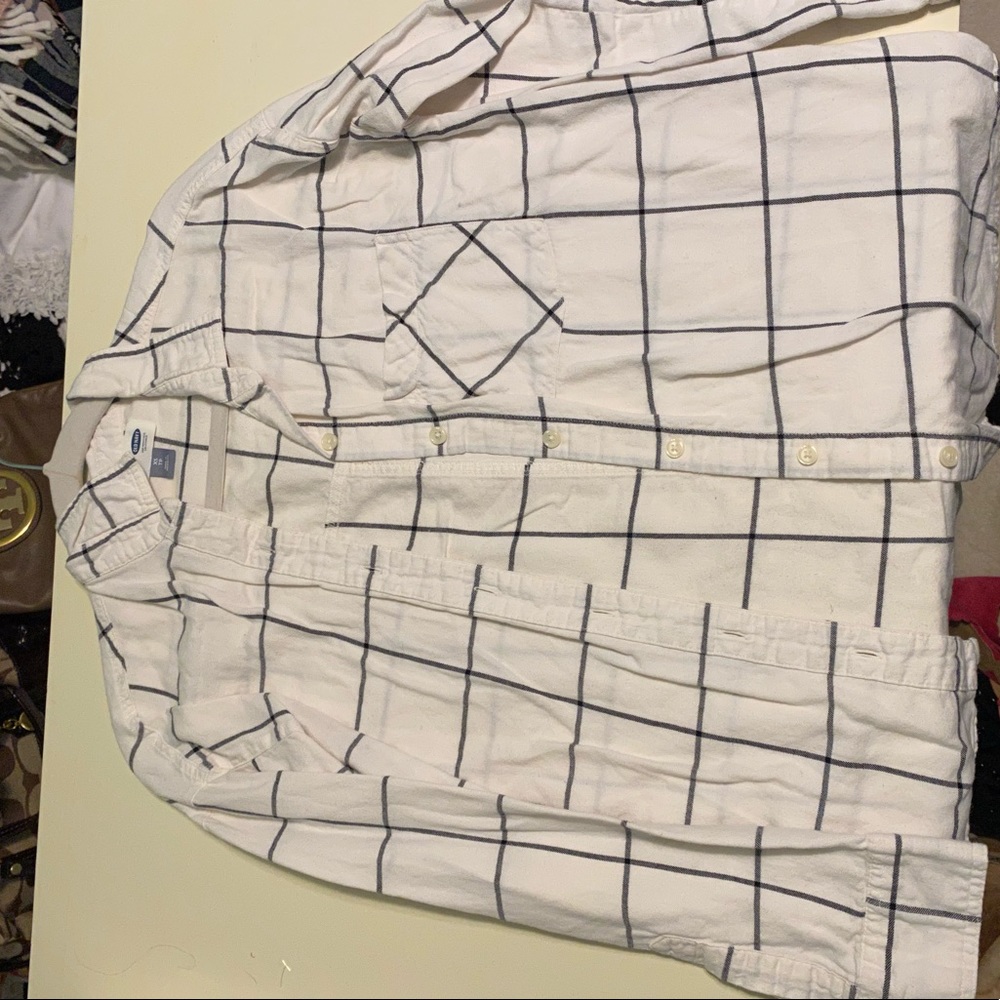 Old navy black and white flannel